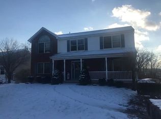 119 Rustic Ridge Dr, Pittsburgh, PA 15239