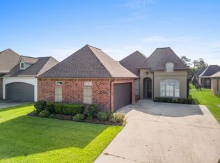 5807 Willow Breezes Dr, Lake Charles, LA 70605