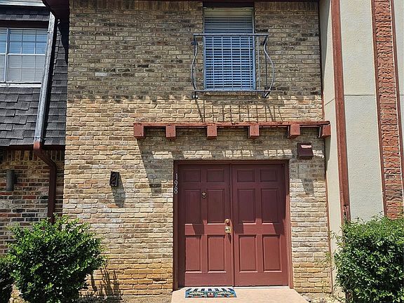 2nd image of 1823 E Grauwyler Rd APT 198