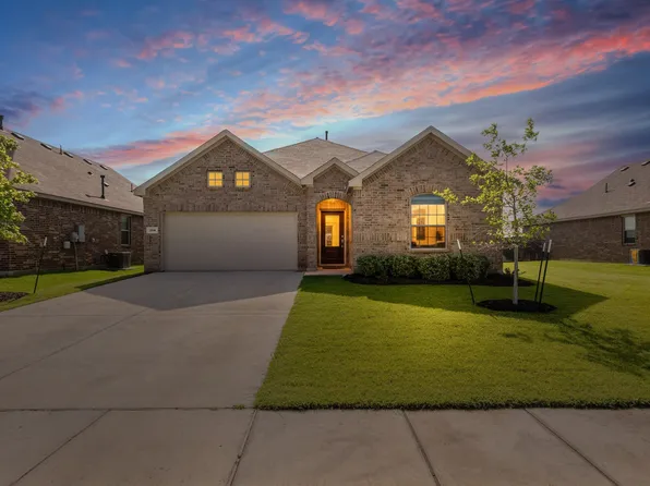 204 Post Oak St, Azle, TX 76020