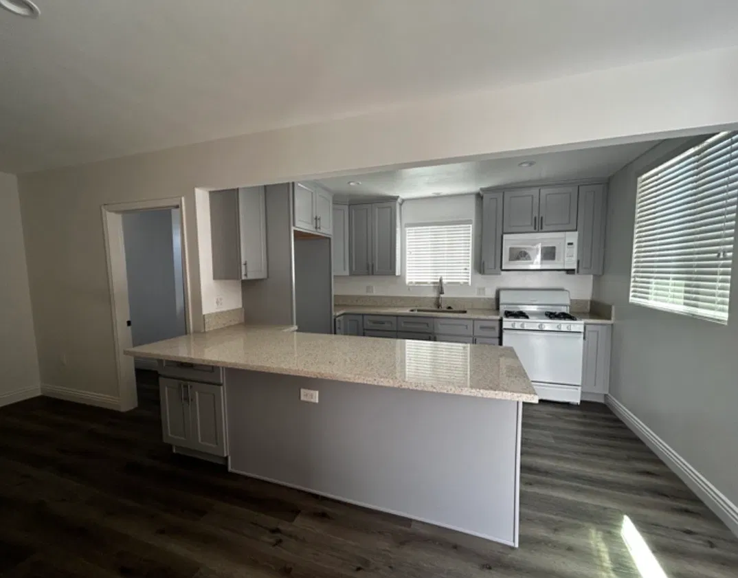Pendleton St, Sun Valley — Photo 1