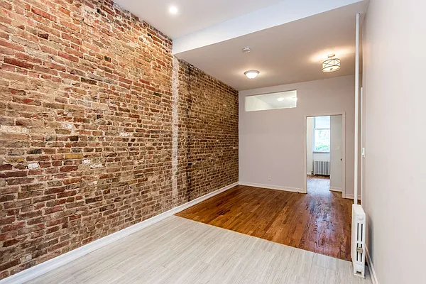 Rented by Nooklyn NYC LLC | media 2