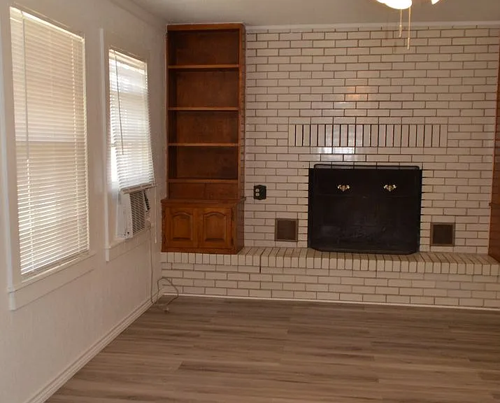 7601 FM 1690 — Photo 6