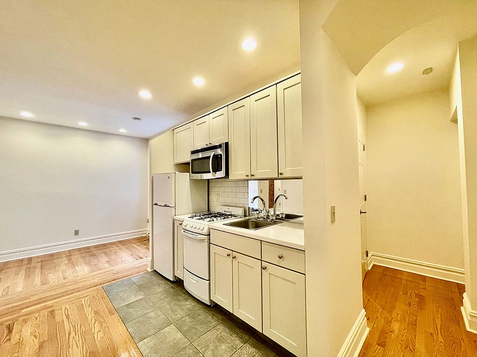 1st image of 61 W 10th St APT 4D