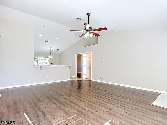 4th image of 6117 Kramer Ave