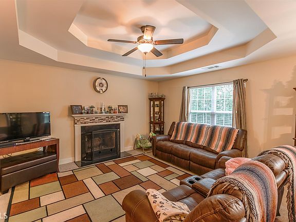 5th image of 2833 Sawyer Mill Dr