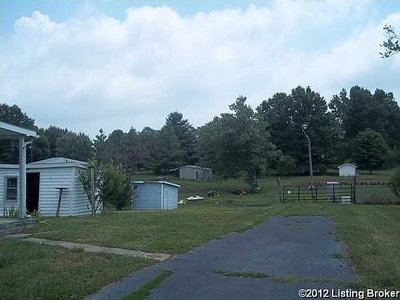 4th image of 98 Alexander St