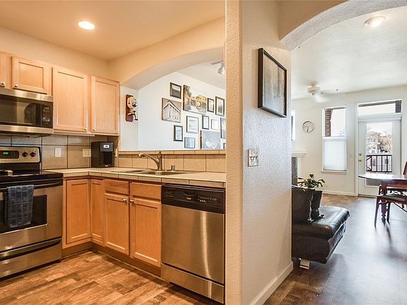 5th image of 1767 N Pearl St APT 202
