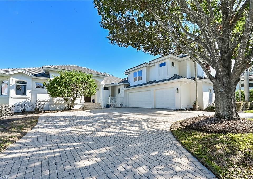 1st image of 301 Aqua Ct