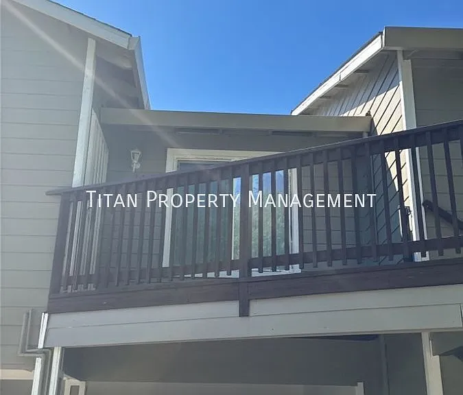 3604 N Loop Blvd — Photo 2