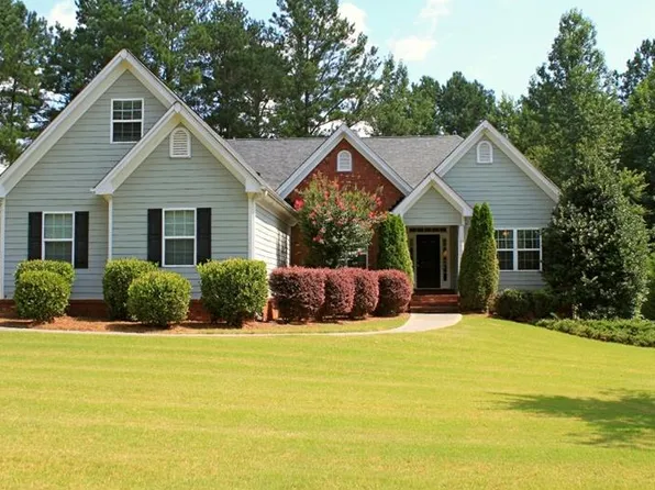 2067 Windfield Dr, Monroe, GA 30655