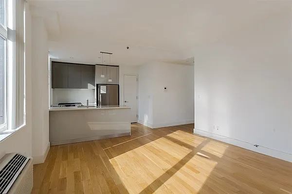 Rented by Modern Spaces | media 25