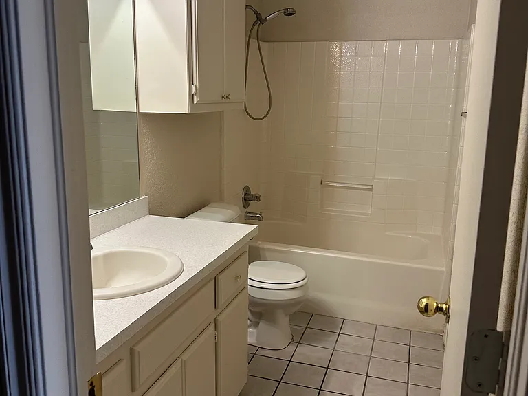 1202 High Meadows Dr #1203 — Photo 6