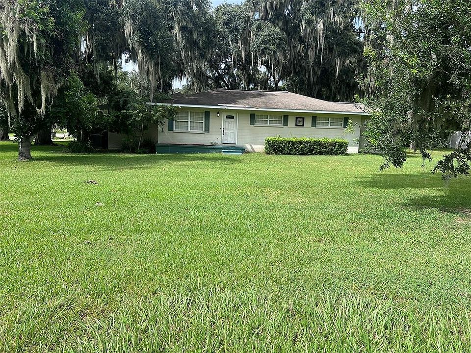 2nd image of 315 W CARTER ROAD