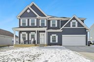 Walker Pointe Dr-001.jpg