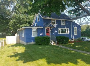 87 Fairview Ave, Groton, CT 06340