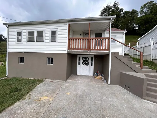 386 Orchard St, North Tazewell, VA 24630