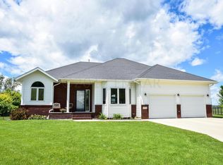 542 10th Ave N, Casselton, ND 58012