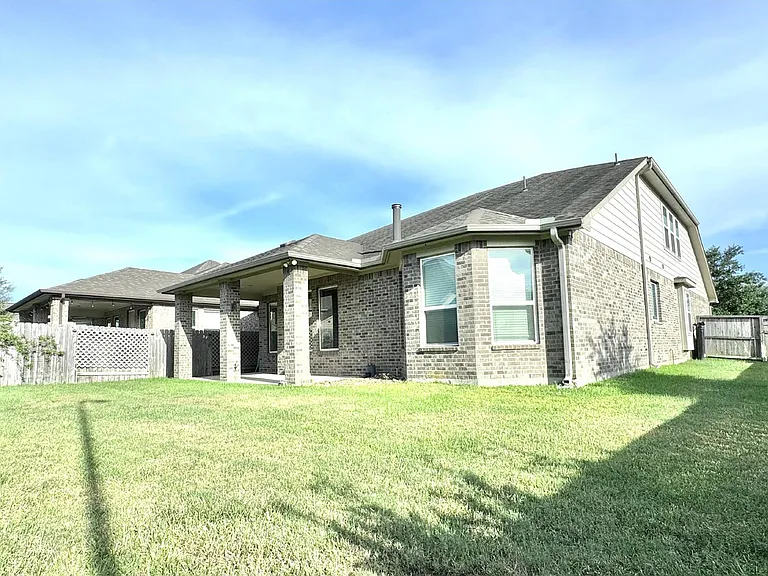 27034 Triana River Cir — Photo 32