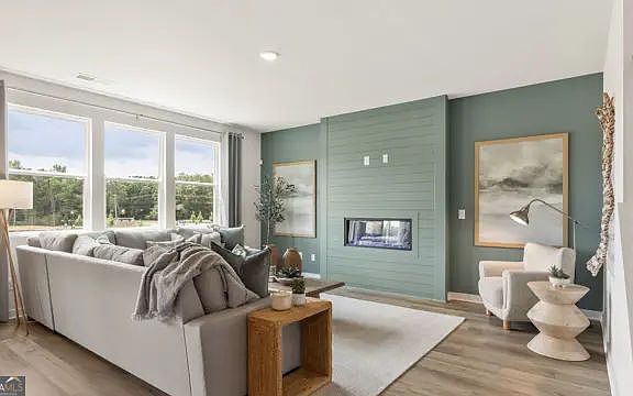 4th image of 111 Sanborne View Dr