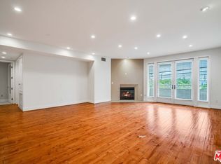 1517 S Bentley Ave APT 204, Los Angeles, CA 90025