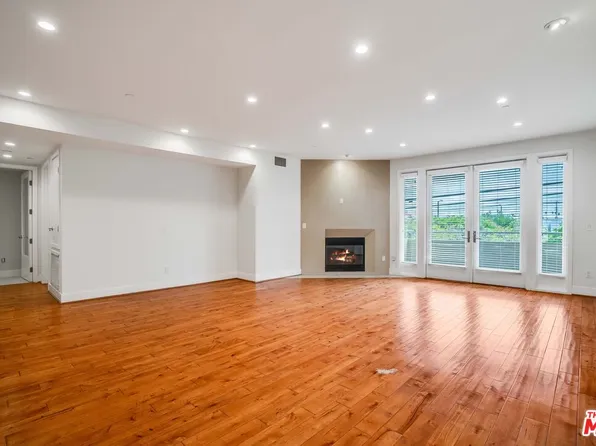 1517 S Bentley Ave APT 204, Los Angeles, CA 90025