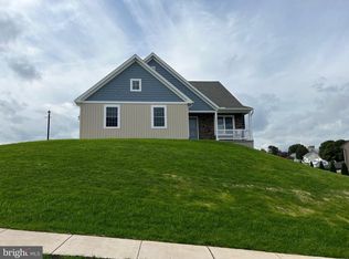 141 Livia Ln, Wrightsville, PA 17368