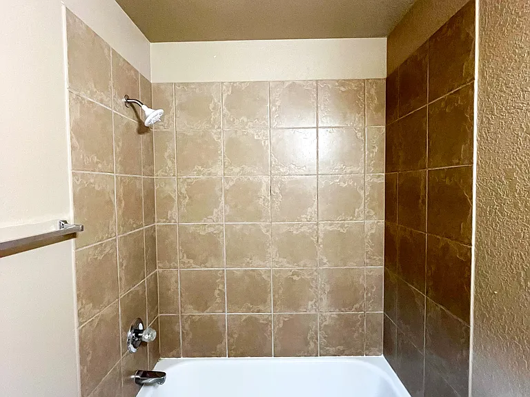 1305 Nicholas Cir #A — Photo 16