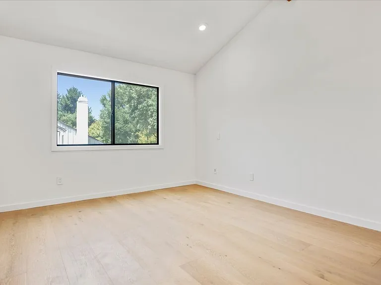 9503 Alder Ct — Photo 7
