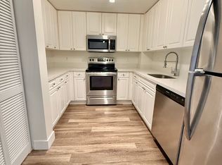 255 Evernia St APT 610, West Palm Beach, FL 33401