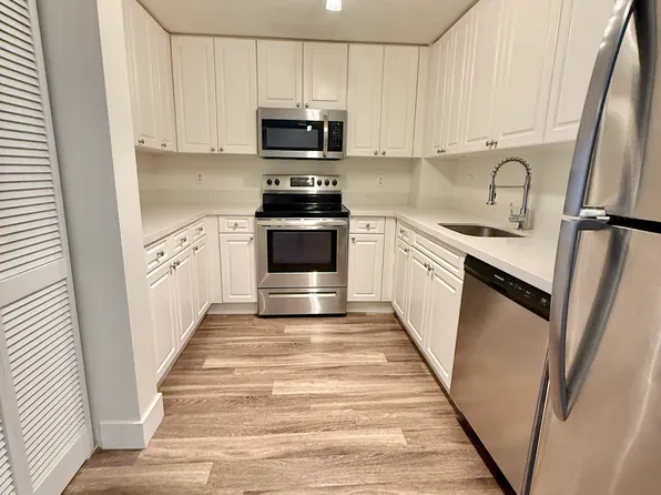 255 Evernia St, West Palm Beach, FL