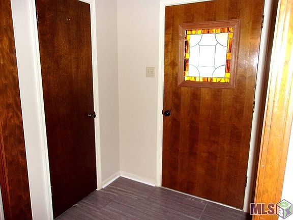 3rd image of 608 S Pleasant Ave