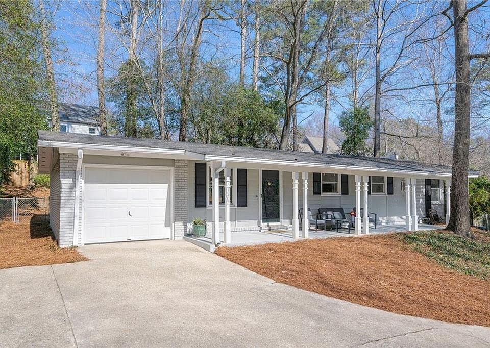 1st image of 1502 Bubbling Creek Rd NE