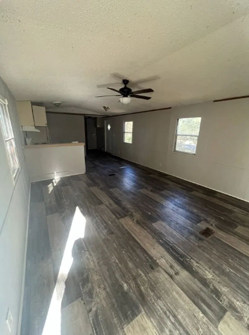 3785 Arnall Dr — Photo 2