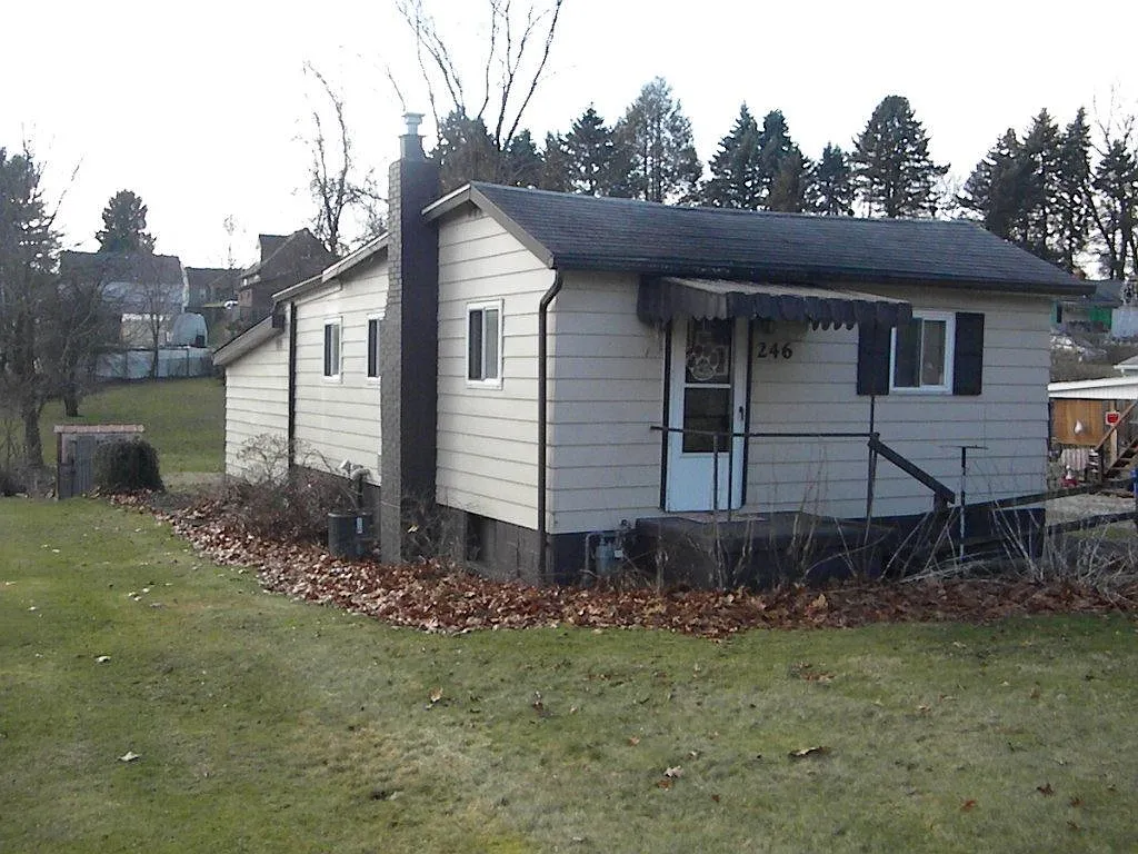 246 Rosecrest Dr photo 1