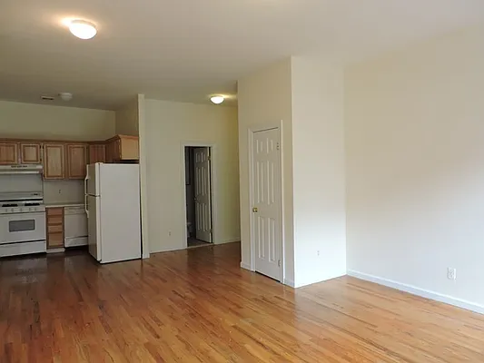 Rented by Brown Harris Stevens | media 20