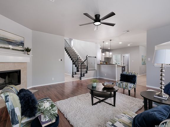 3rd image of 26151 MEADOWLARK BAY