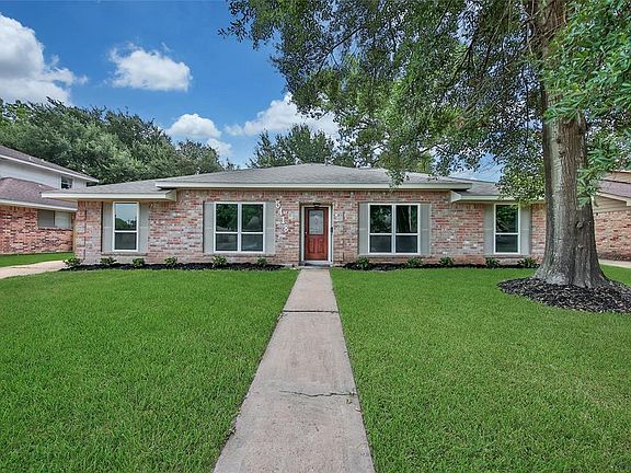 2nd image of 5418 Park Plaza Dr