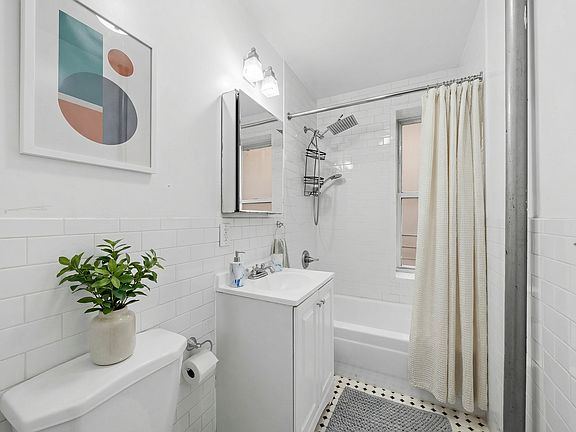 5th image of 605 W 141st St APT 4