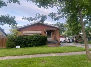 405 N Manchester Dr, Chicago Heights, IL 60411