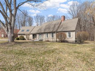 40 Pelham Dr, Fitchburg, MA 01420