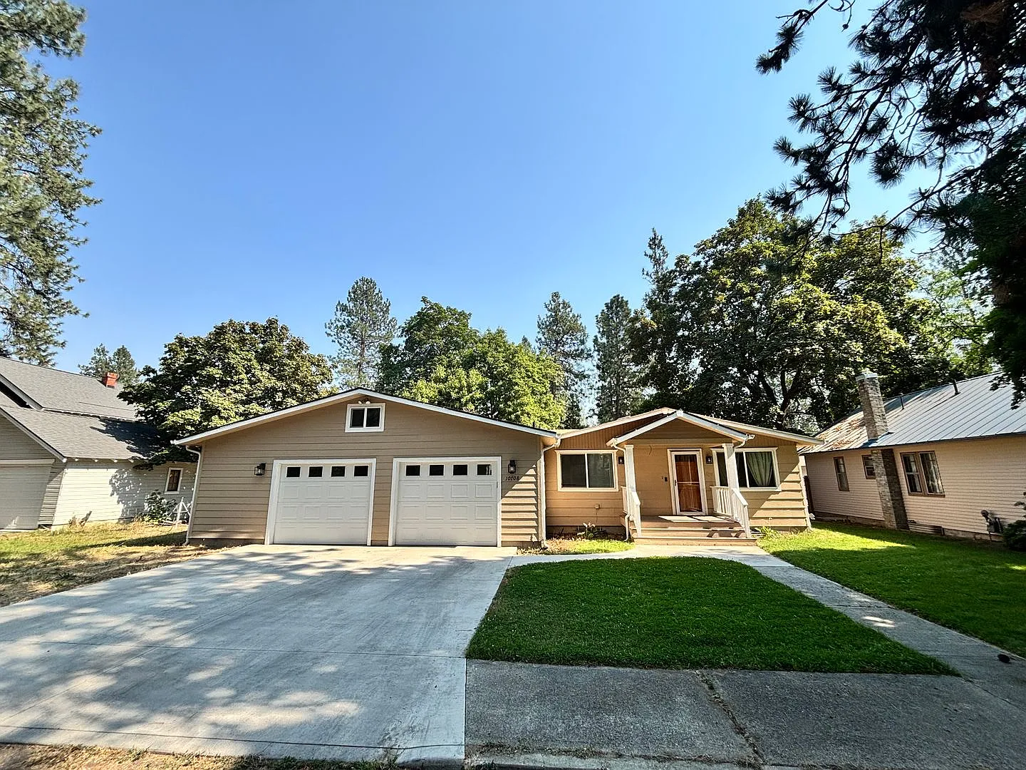 5-Bedroom House available for Rent — Photo 4