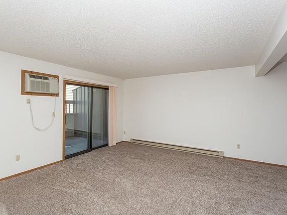 4th image of 1208 28th Ave S APT 305