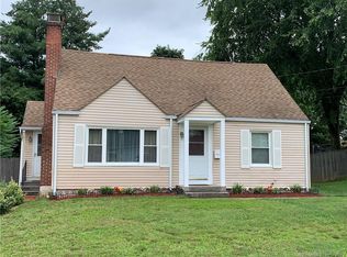 5 Foxcroft Rd, Enfield, CT 06082