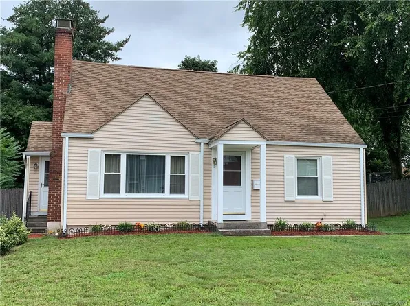 5 Foxcroft Road, Enfield, CT 06082