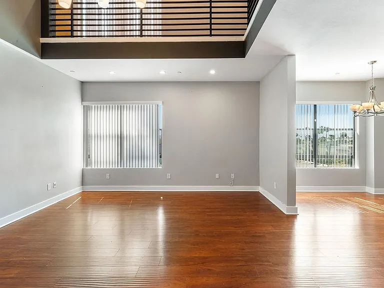 575 Elm Ave #18 — Photo 16