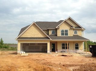 28 Winter Hawk Dr, Fort Mitchell, AL 36856