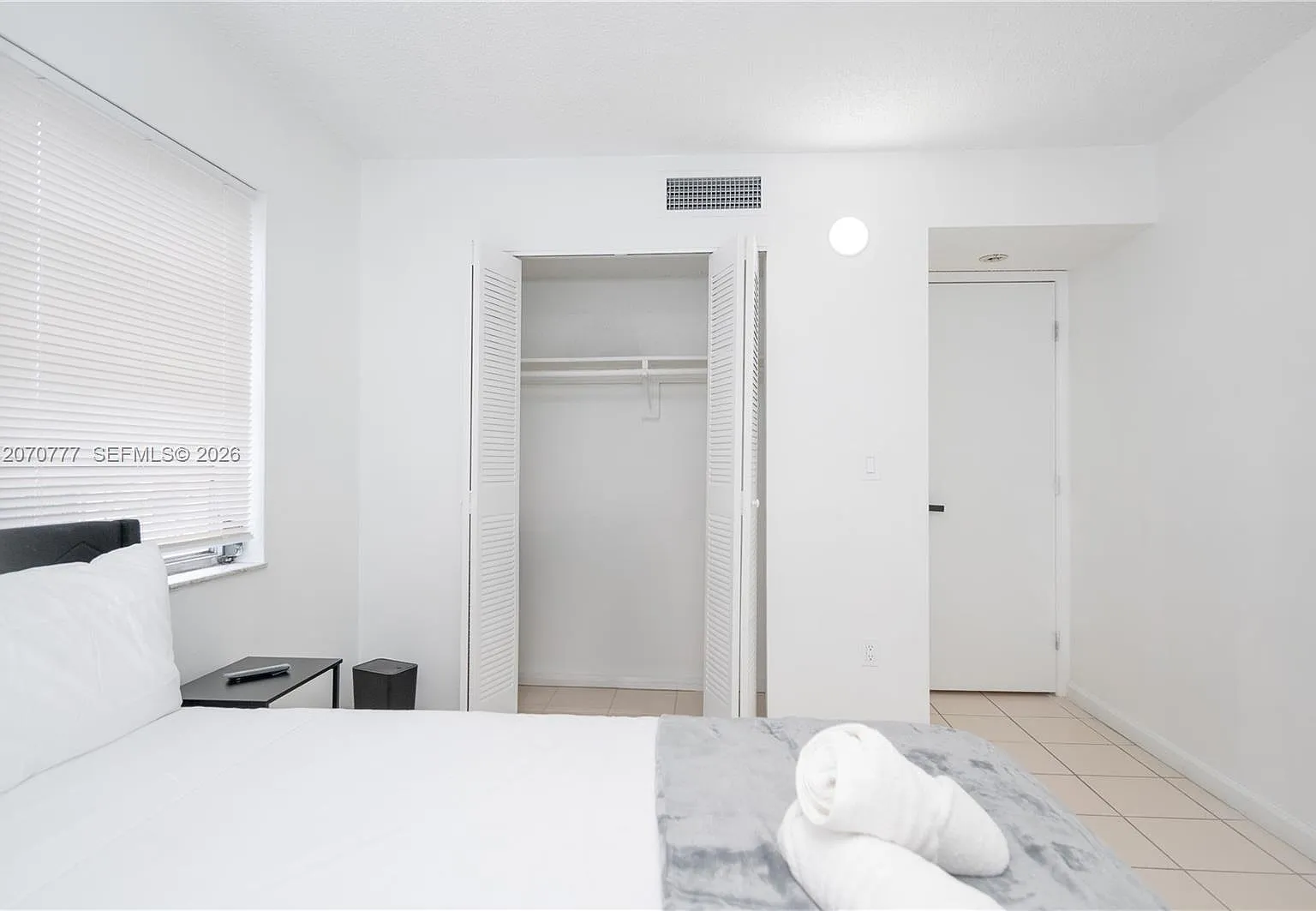 El Dorado Bay Condo Apts — Photo 1