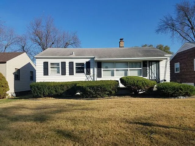 3005 Fairview Ave photo 1