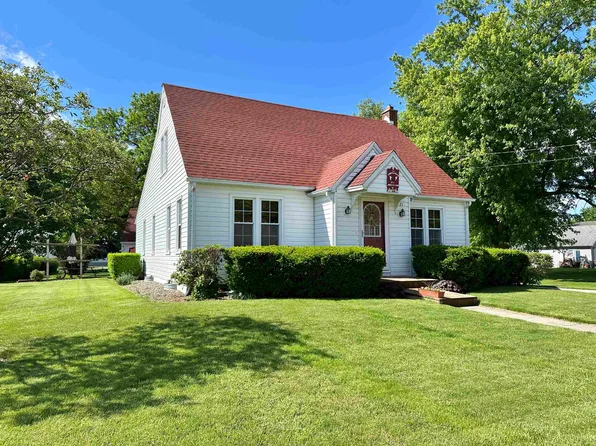 121 Milwaukee St, Clinton, WI 53525